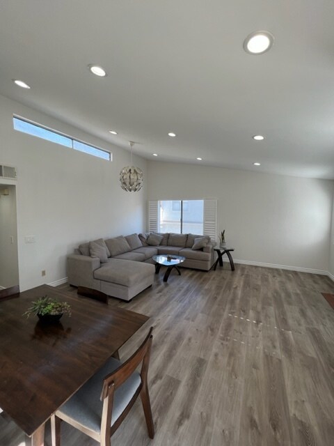 Building Photo - 24232 Sylvan Glen Rd