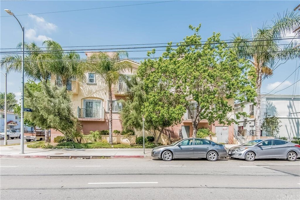 6601 Woodley Ave Unit 7, Van Nuys, CA 91406 Condo for Rent in Van