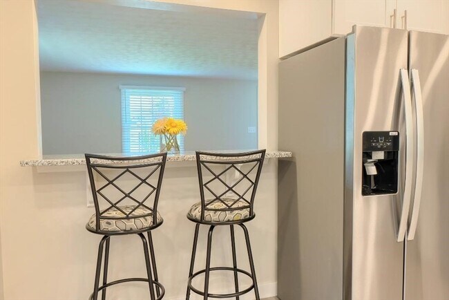 Foto del edificio - 2 Bay Edge Ln