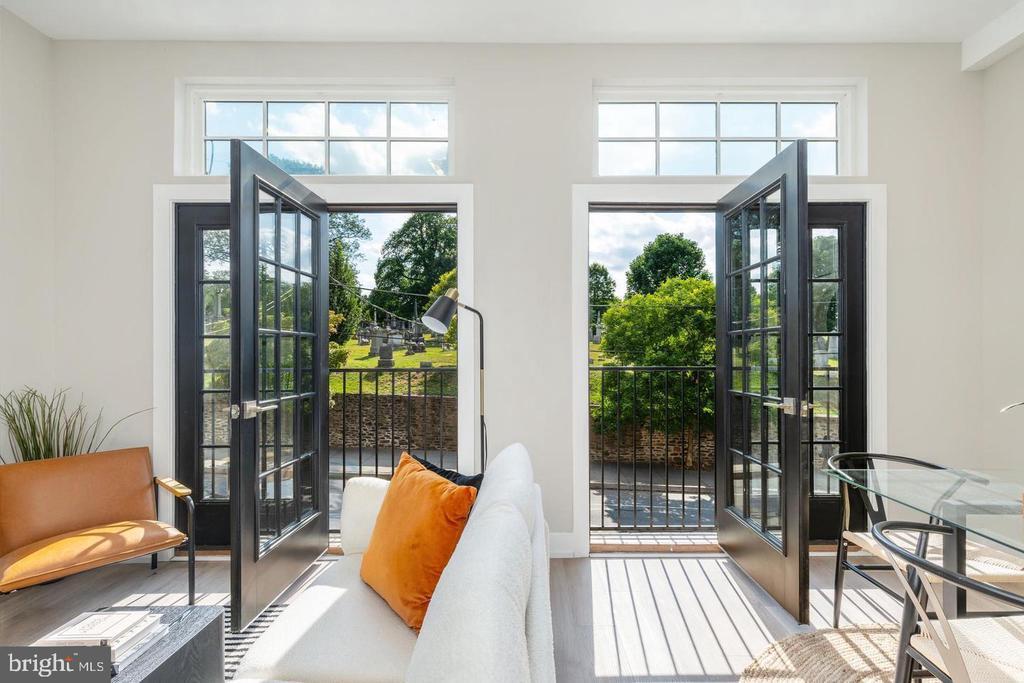 Foto principal - 3919 Ridge Ave