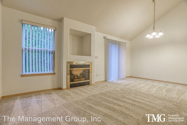 Building Photo - 2 br, 2 bath House - 9138 NE 54th Street