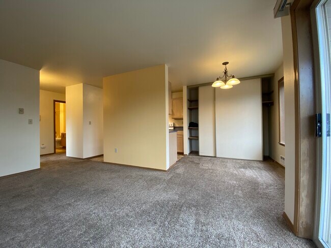 Building Photo - 2760 NW 85th St