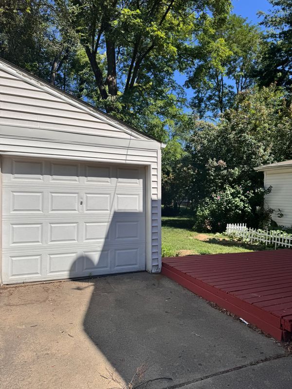 Foto del edificio - 3770 Brewster St