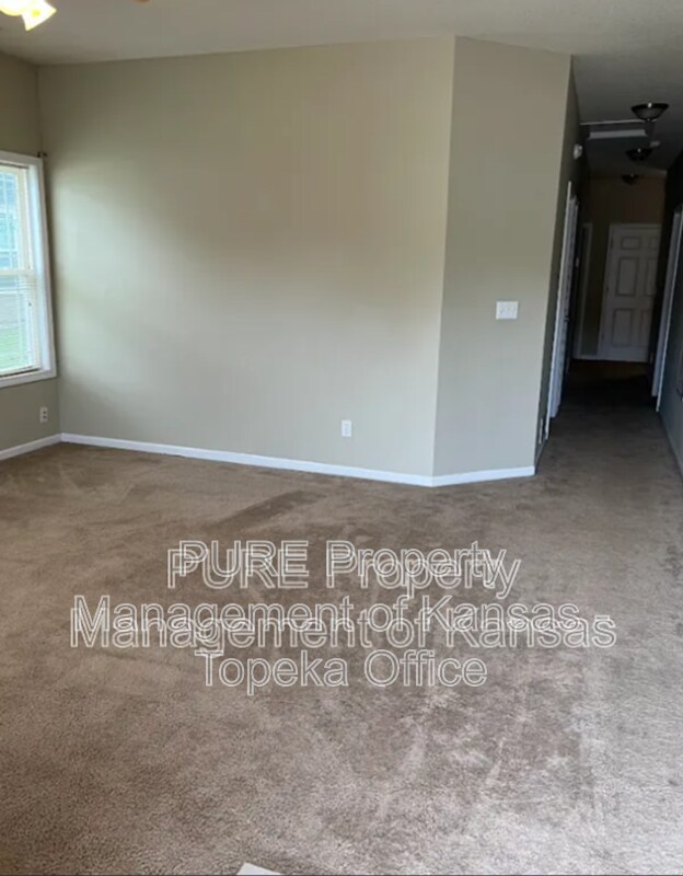 Foto del edificio - 2709 SE Taurus Ct