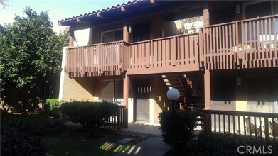 Building Photo - 1040 W MacArthur Blvd