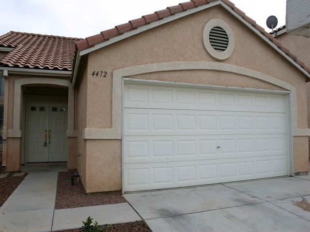 Primary Photo - 4472 New Dupell Way