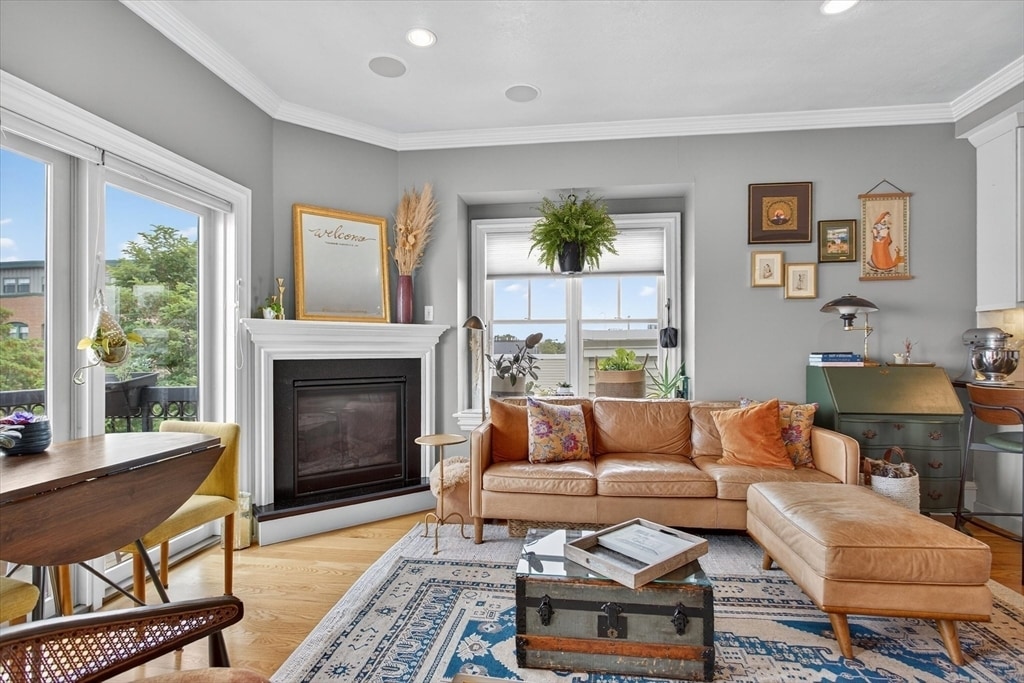 Foto principal - 862 E 2nd St