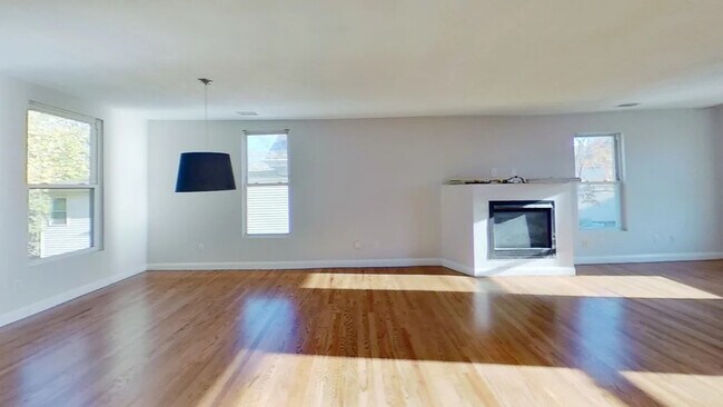 Building Photo - 23 Marcella St
