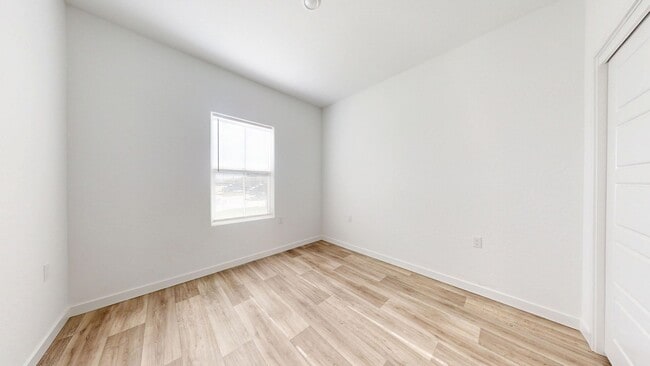 Building Photo - 802 Atlantica Dr