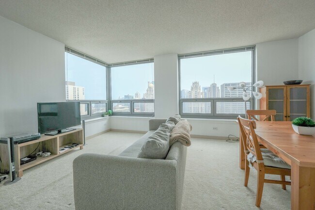 Building Photo - 440 N Wabash Ave