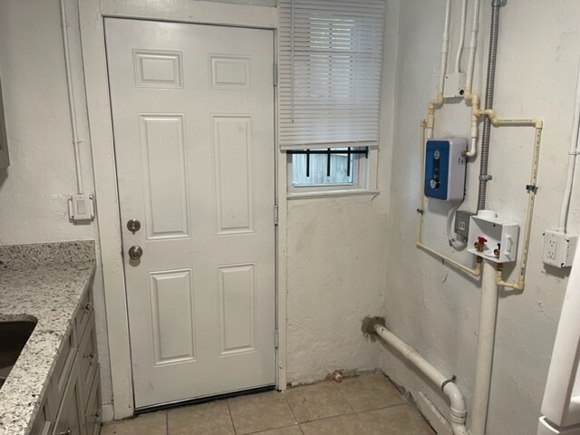Building Photo - 2604 Moncrief Rd