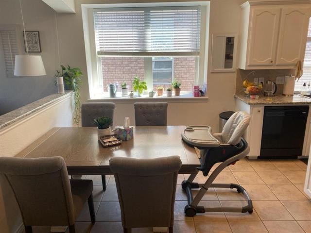 Foto del edificio - 3817 Summersville Ln