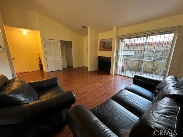 Foto del edificio - 4002 Maxson Rd
