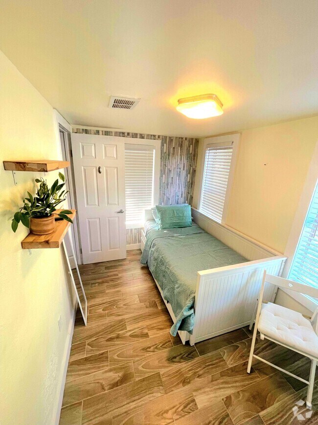 Apartments For Rent in Saint Petersburg, FL 2 Rentals