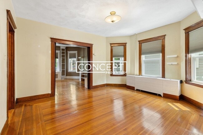 Foto del edificio - 46 Bromfield Rd