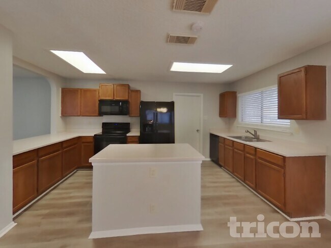 Building Photo - 8011 Talkenhorn