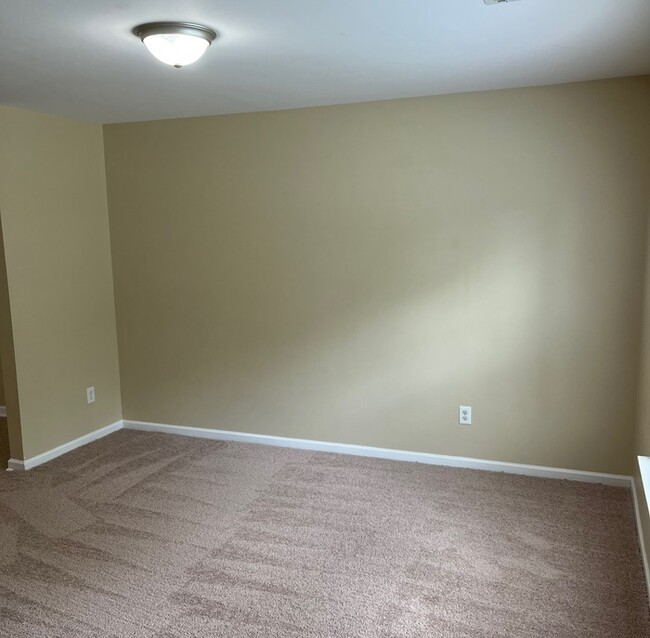 Building Photo - 5109 Crane Point Dr