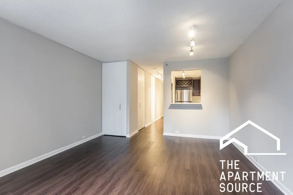 Photo - 175 N Harbor Dr (Chicago, IL)