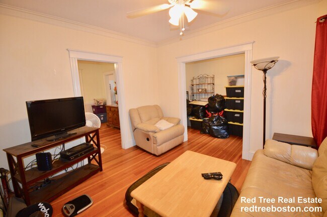 Foto del edificio - 43 Woodlawn St