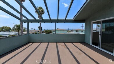 Building Photo - 218 Avenida Rosa