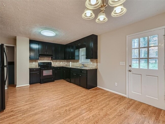Building Photo - 3735 Somerset Dr SW