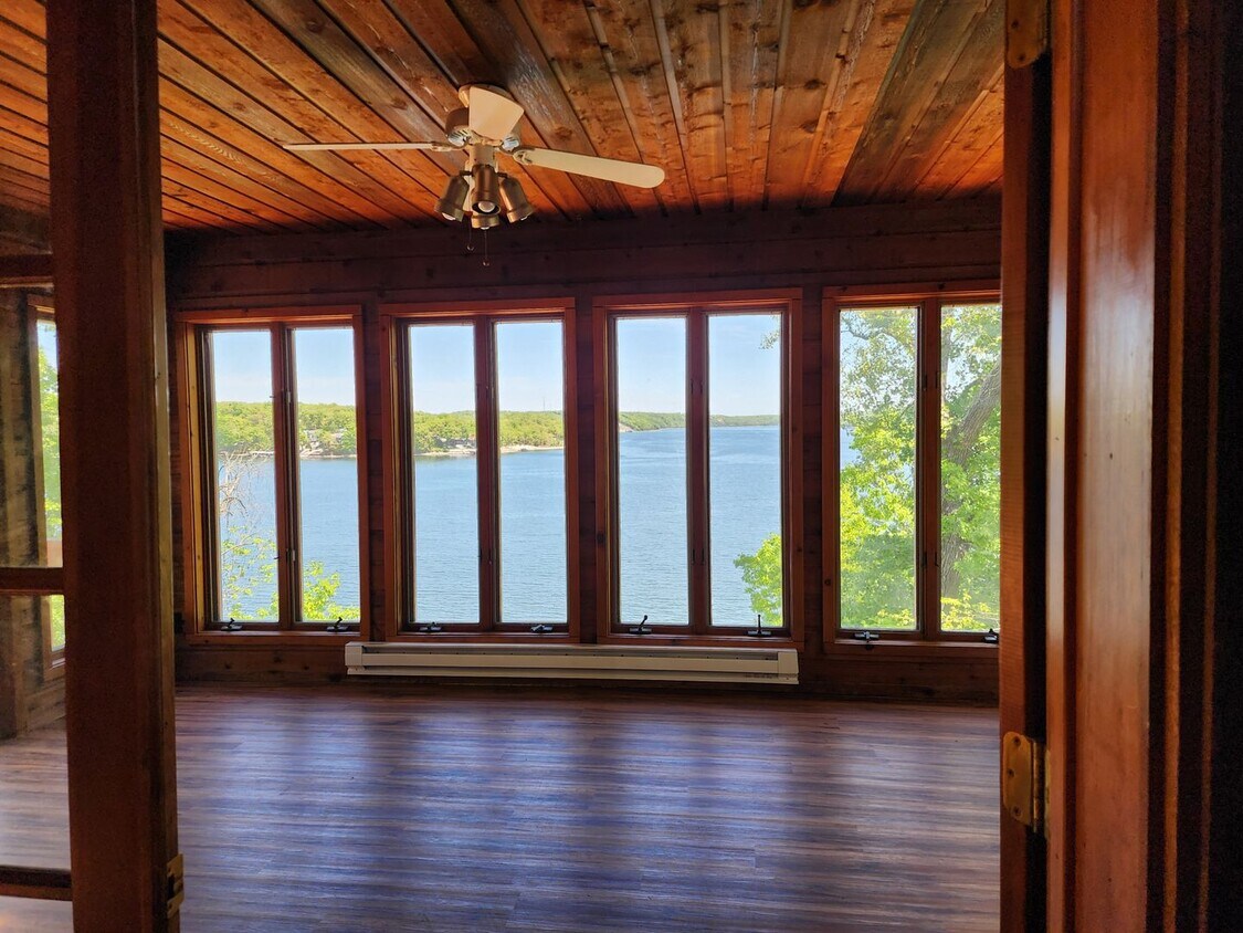 3075 Twin Rivers Point, Camdenton, MO 65020 House Rental in Camdenton