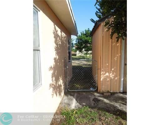Building Photo - 3516 Avenue K