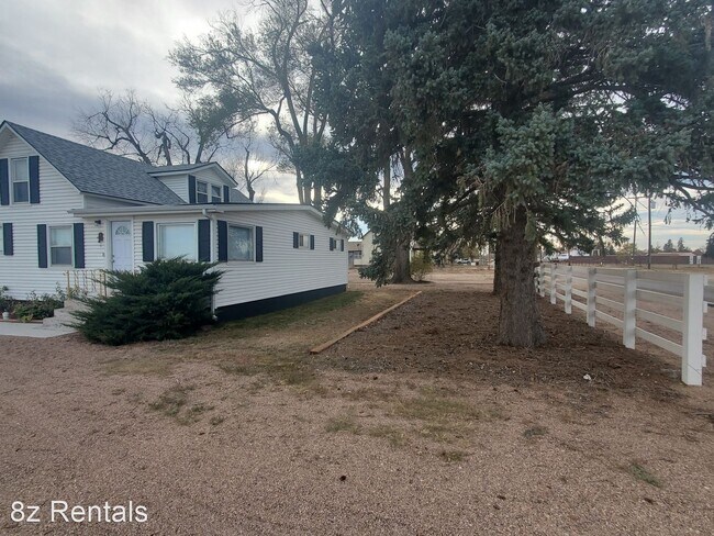 Building Photo - 3 br, 1 bath House - 1918 E 18th St