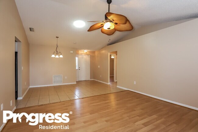 Foto del edificio - 4208 76th Dr E