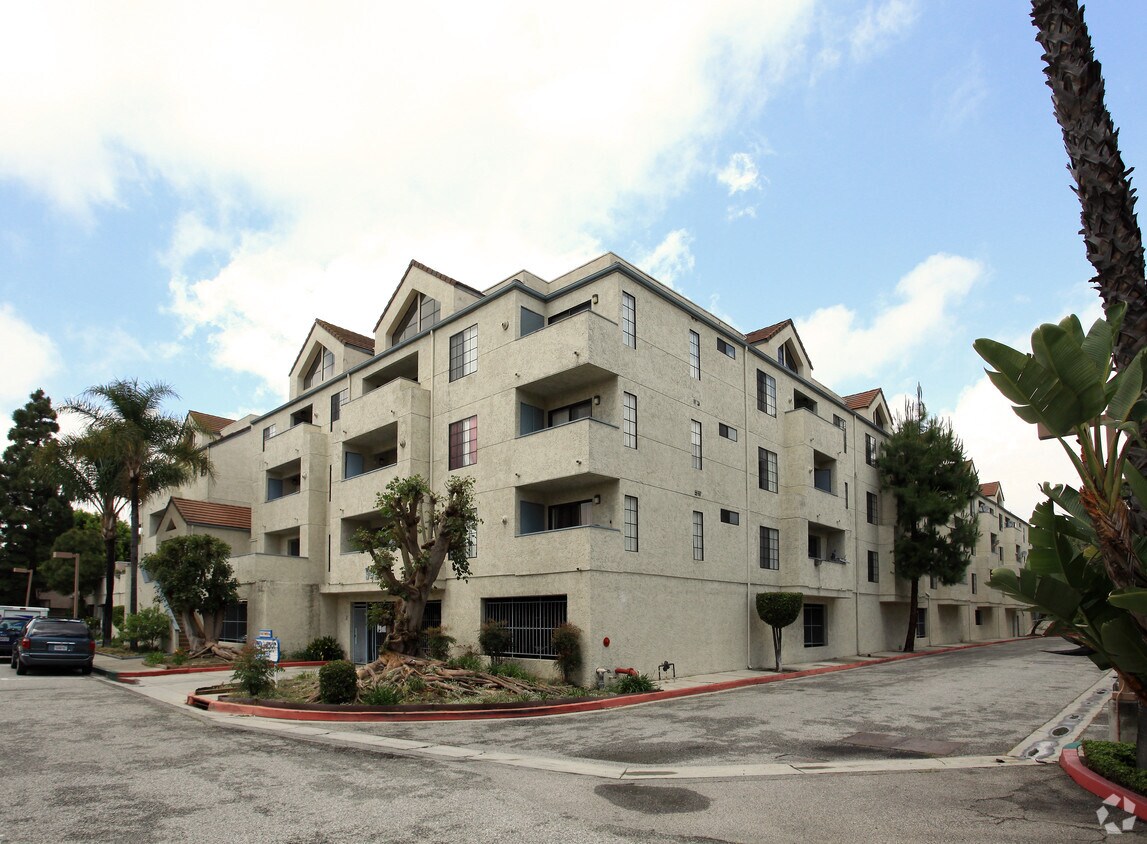 945 CON Carson St - Harbor Cove