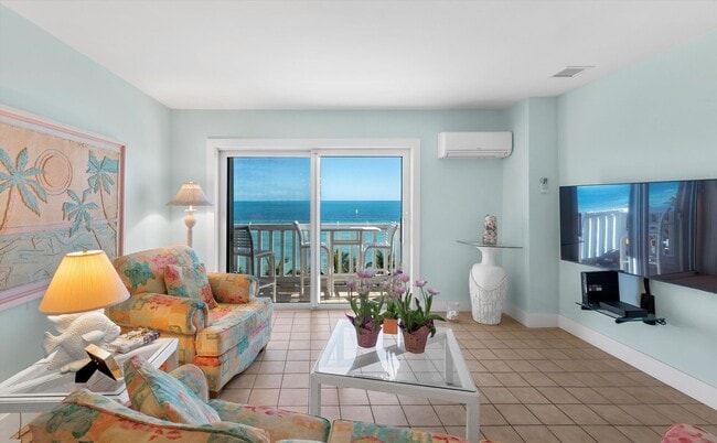 Building Photo - 1 Bedroom 1 Bathroom Furnished Top Floor Direct Ocean View Condo