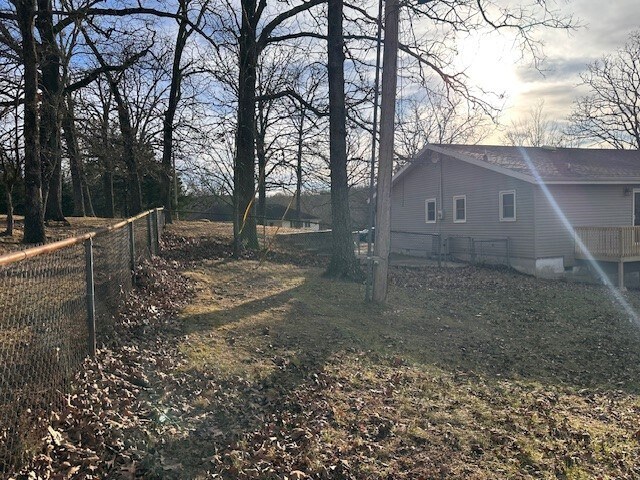 Foto del edificio - 216 Day Dr