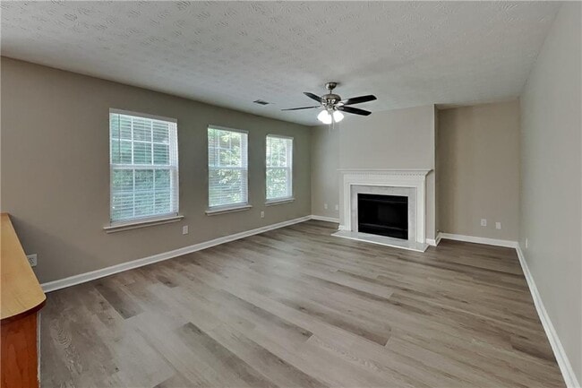 Building Photo - 3100 Evergreen Eve Crossing