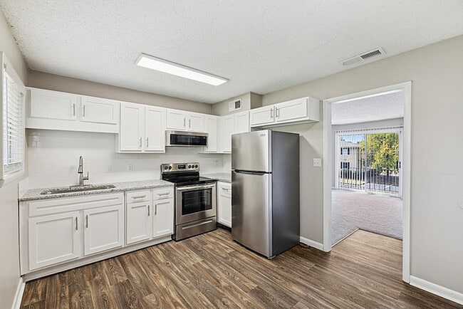 Building Photo - Mirabeau Apartments
