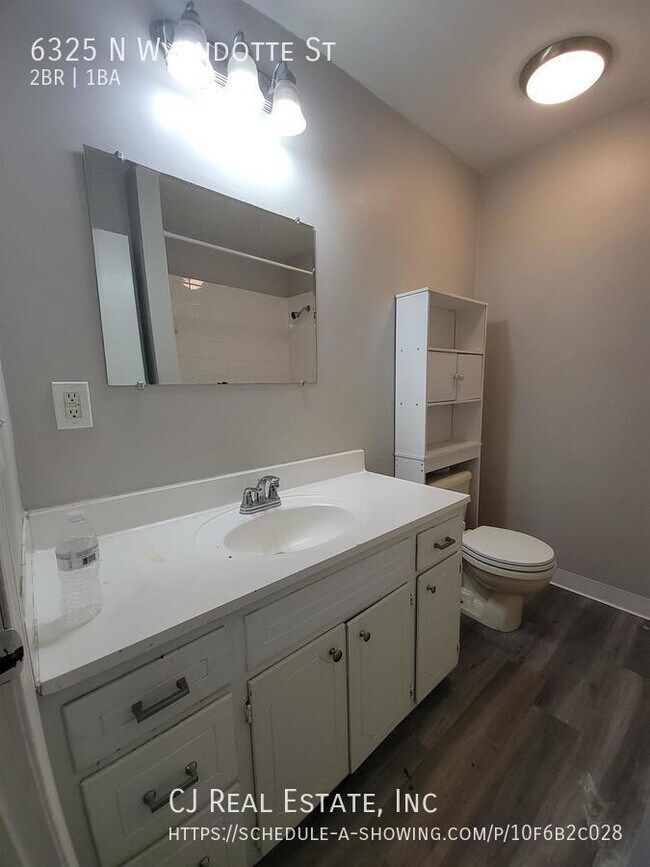Foto del edificio - 6325 N Wyandotte St