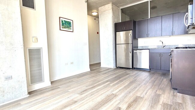 Foto del edificio - 235 W Van Buren St