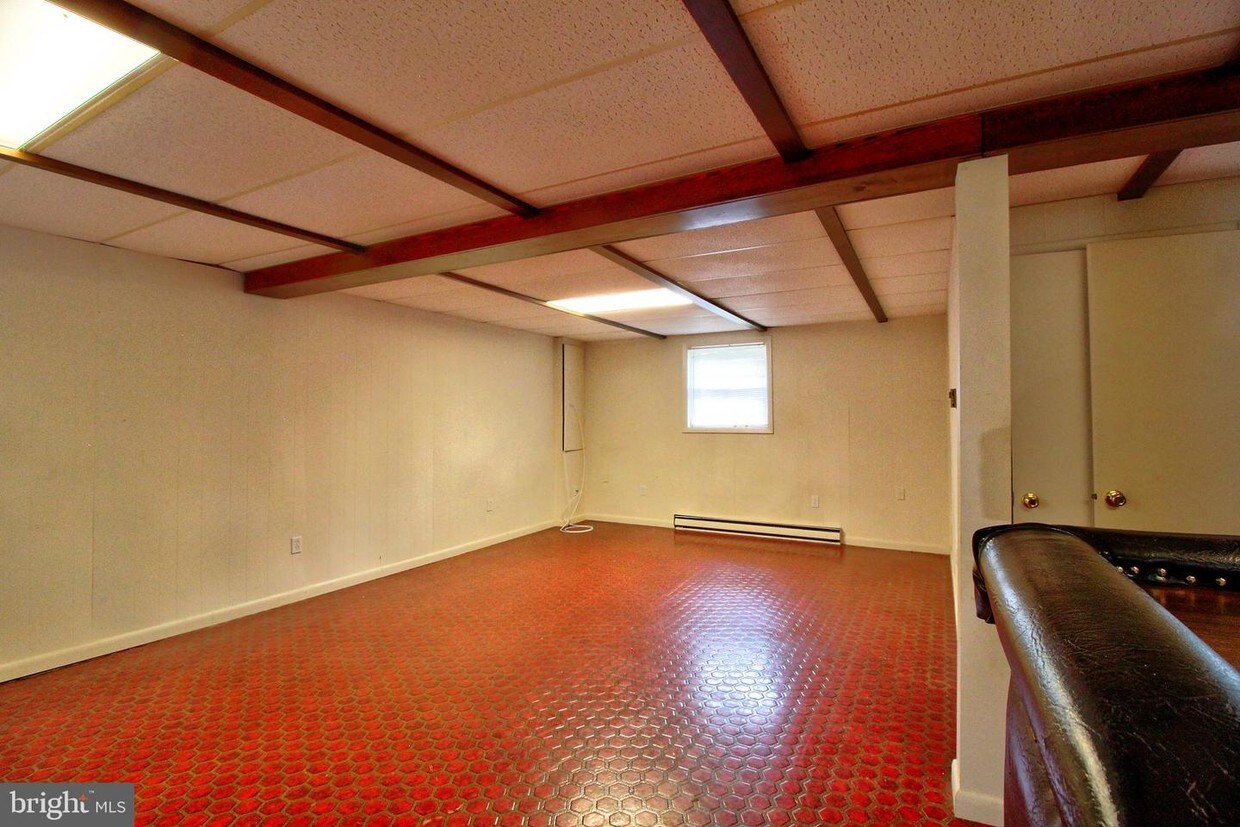 208 Glade Blvd, Walkersville, MD 21793 House Rental in Walkersville, MD