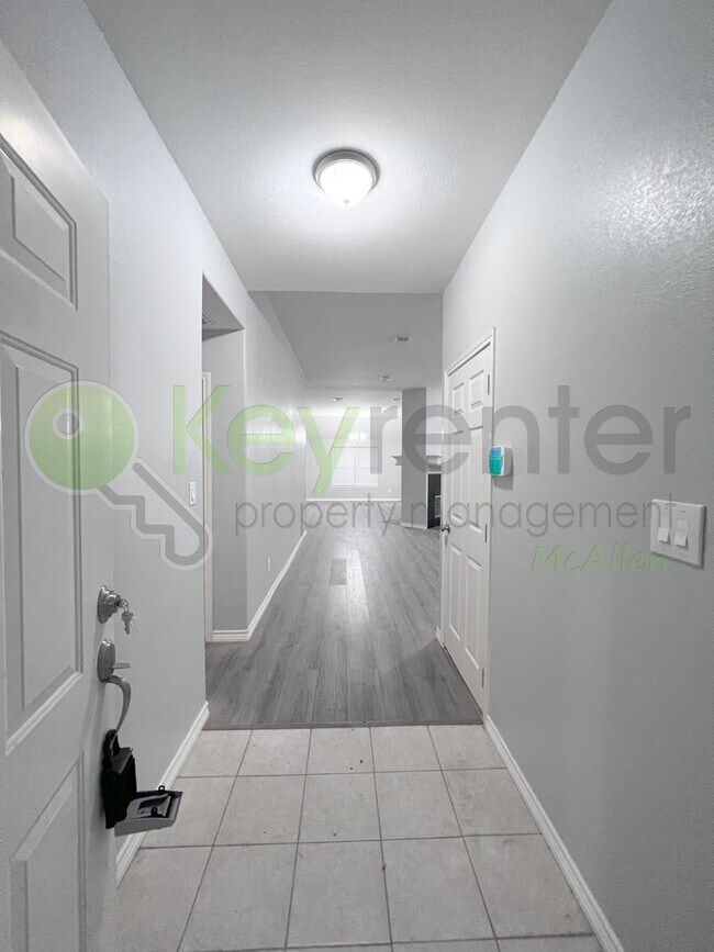 Foto del edificio - Gorgeous 4 bed/ 2 bath home in Sharyland Plantation (Mission, TX)