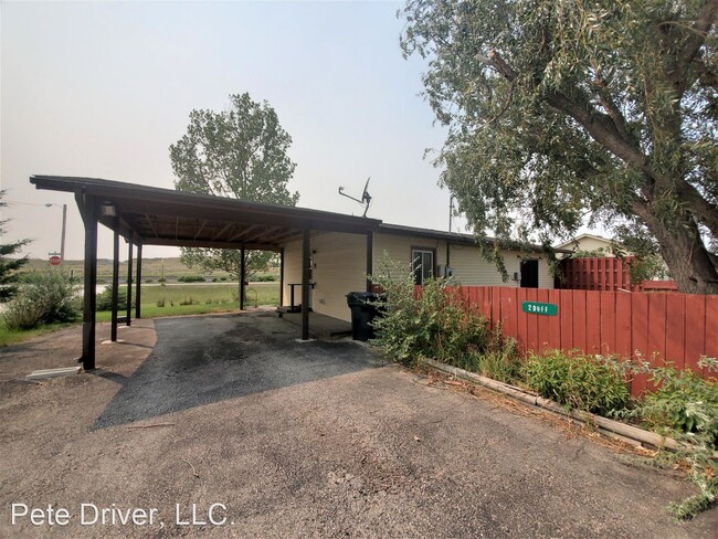 Foto del edificio - 2 br, 1 bath House - 2 Duff Ave