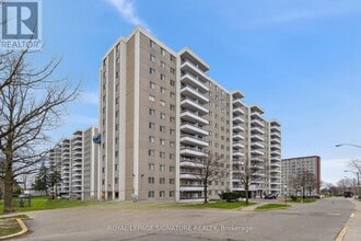 Building Photo - 200 Lotherton Pathway