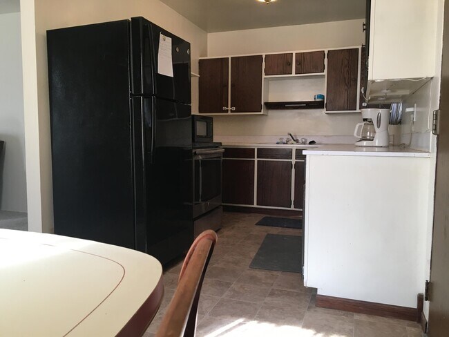 Building Photo - 43 Pinon Heights Rd