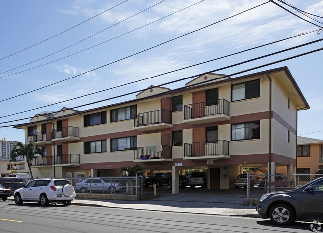 Primary Photo - 2029 Algaroba St