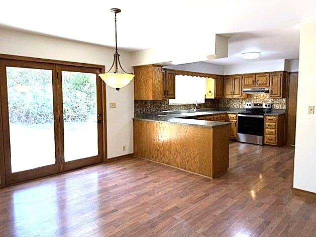 Building Photo - 2785 Douglas Fir Rd