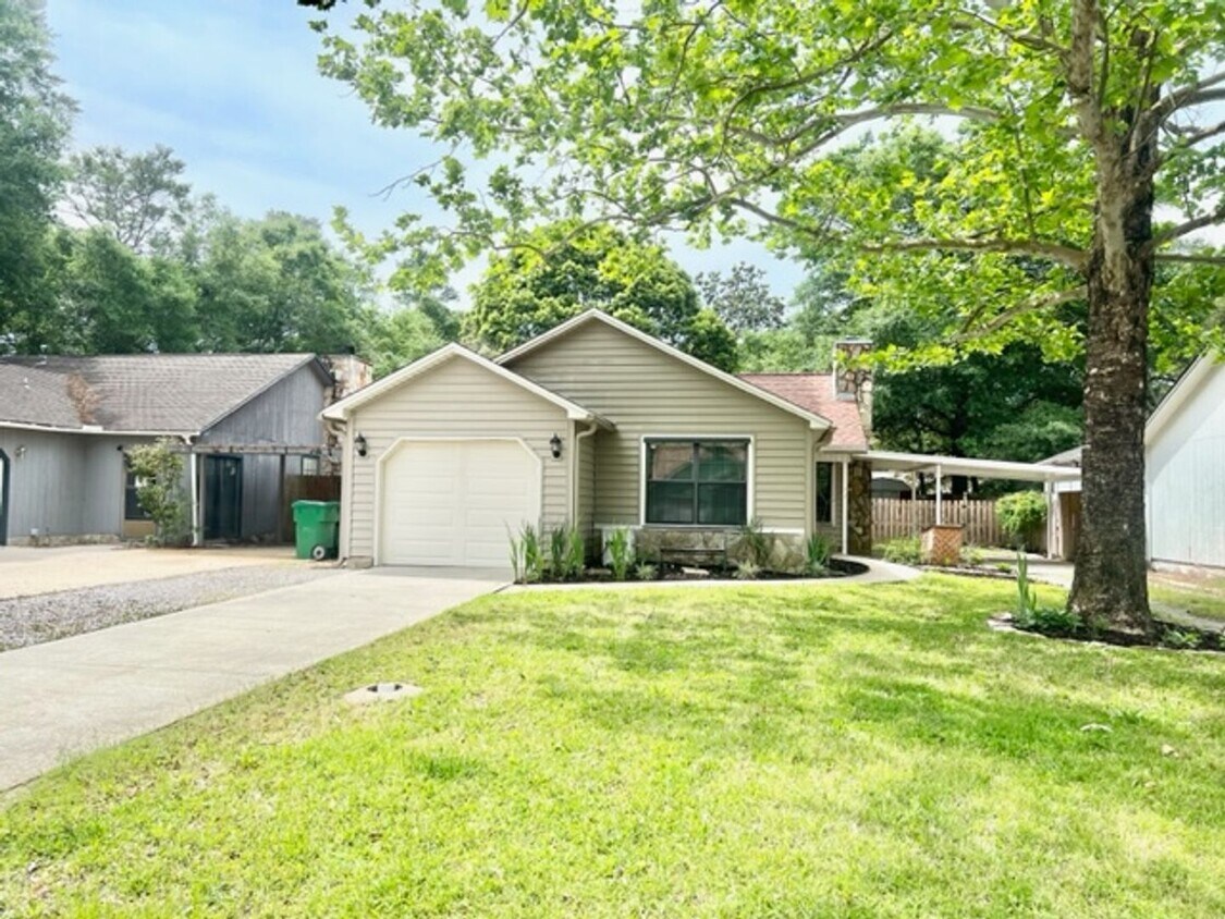 Primary Photo - 205 McKinley St. Niceville, FL 32580