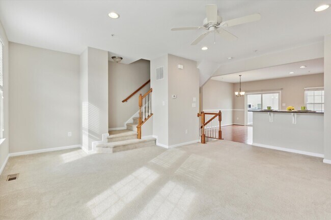 Building Photo - 113 Raven Ct