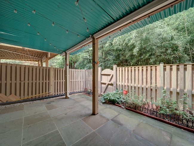 Building Photo - 3006 Fallswood Glen Ct