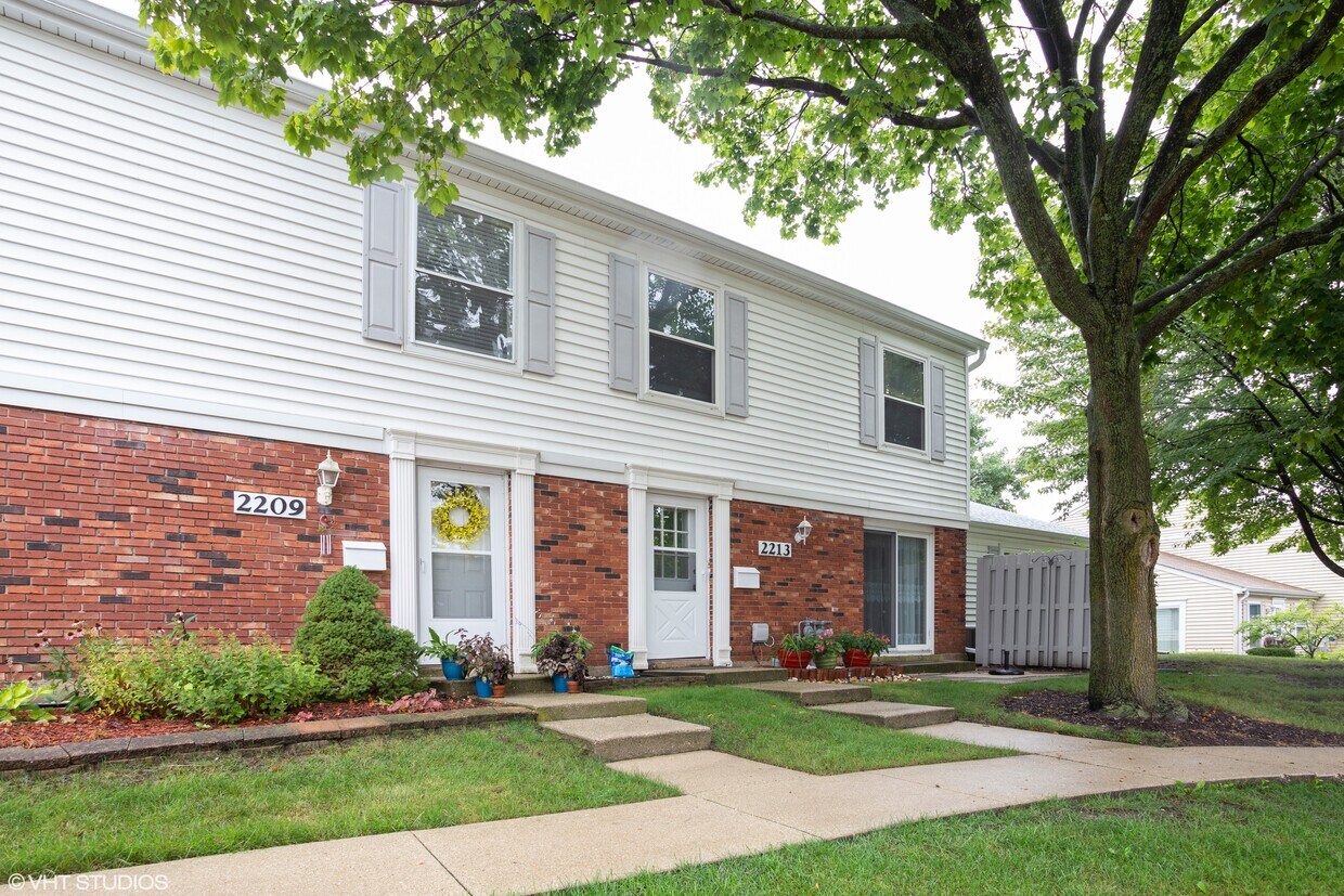 2213 Brittany Ct, Schaumburg, IL 60194 2213 Brittany Ct Schaumburg