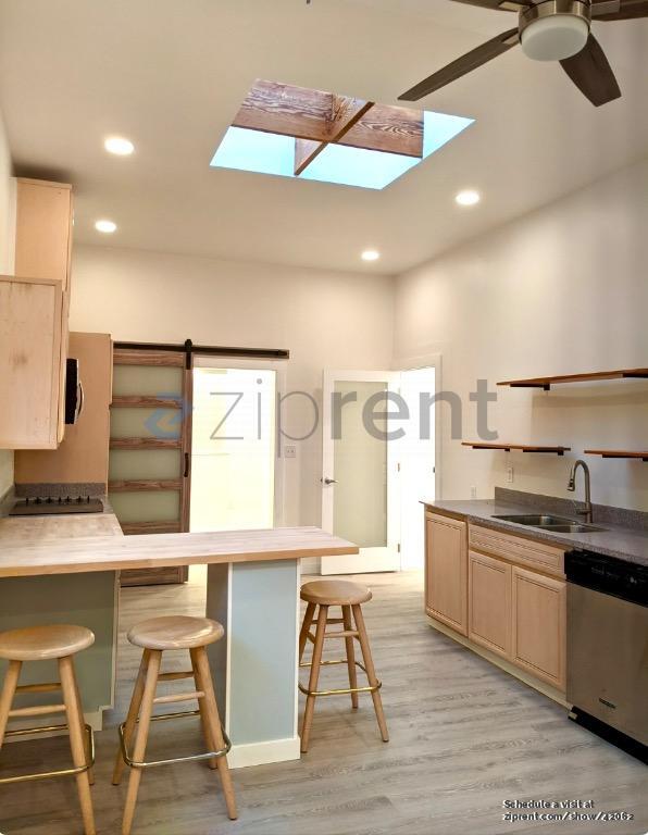 Foto del edificio - 121 Sweeney Ct