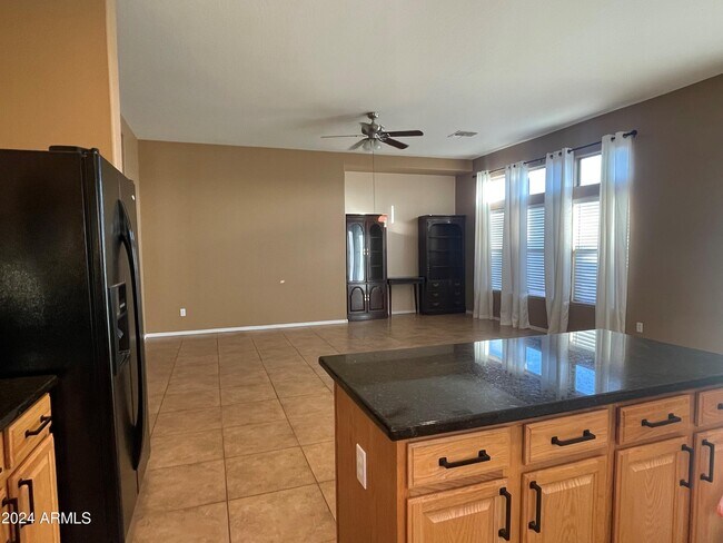 Building Photo - 25774 N Desert Mesa Dr
