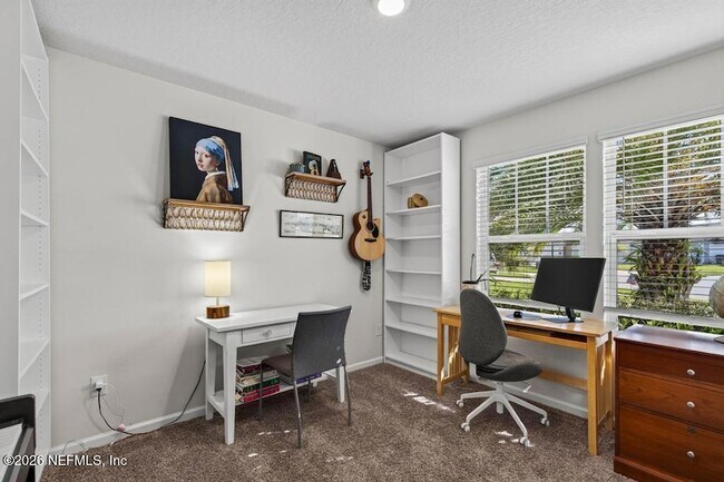 Building Photo - 14 Jarama Cir